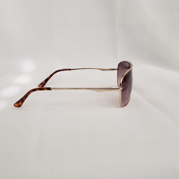 Fashionable Sunglasses - Picture 2 of 13